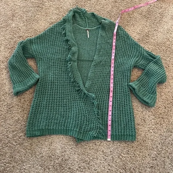 Free People I'll Be Around Cardigan
Size Small - Picture 12 of 12